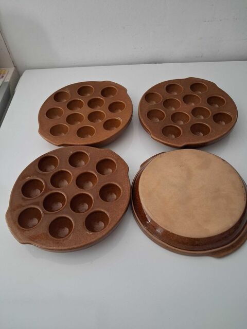 4 cassolettes escargots 22 Brignais (69)