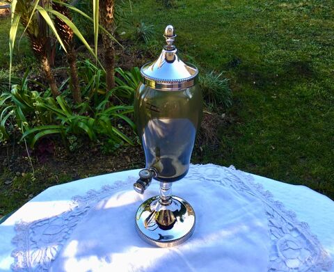 Fontaine à liqueur ancienne à usage décoratif; verre soufflé 28 Merville (31)