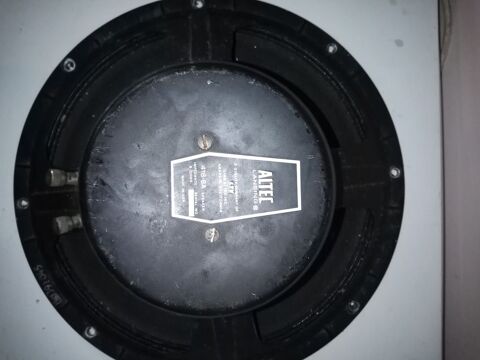 Woofer altec Lansing 50 cms, rare sur le march�. 350 Kerlouan (29)