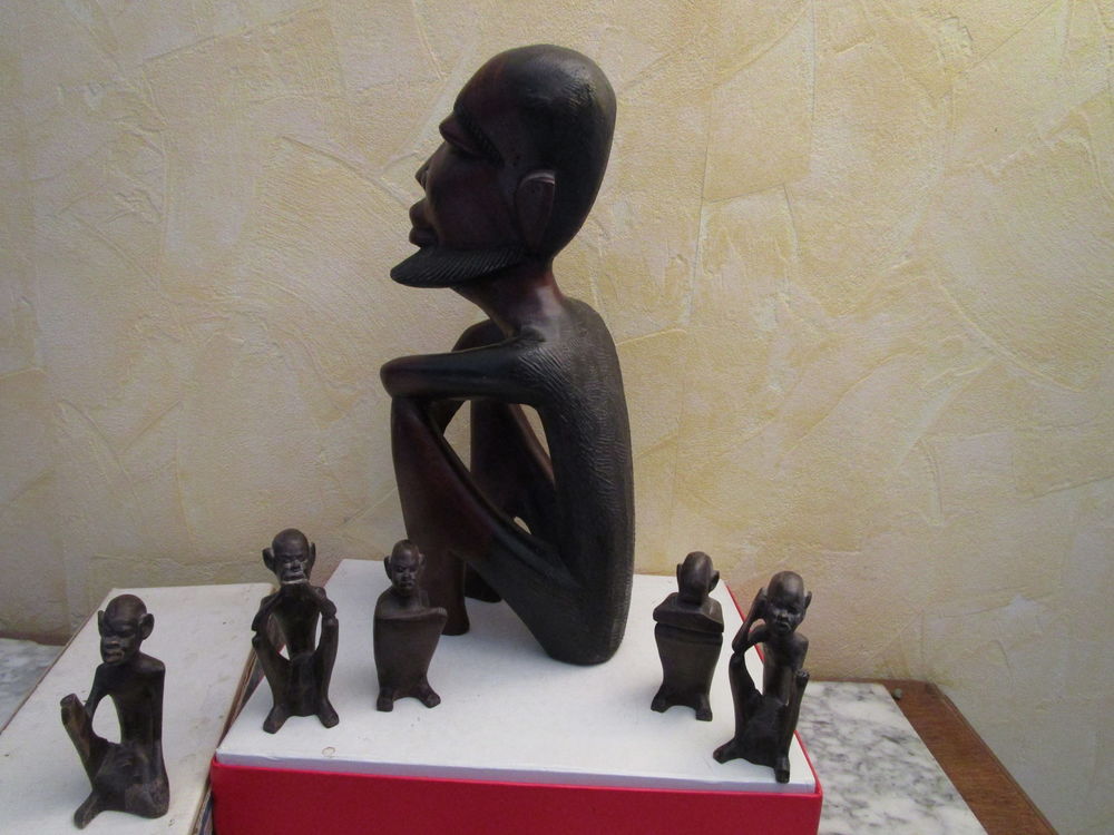 VIEILLES STATUE AFRICAINE GRIOT AFRICAIN Décoration