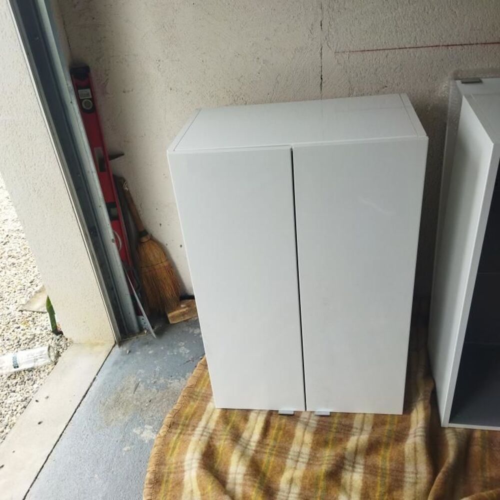 meuble de salle bain a suspendre en deux partie Meubles