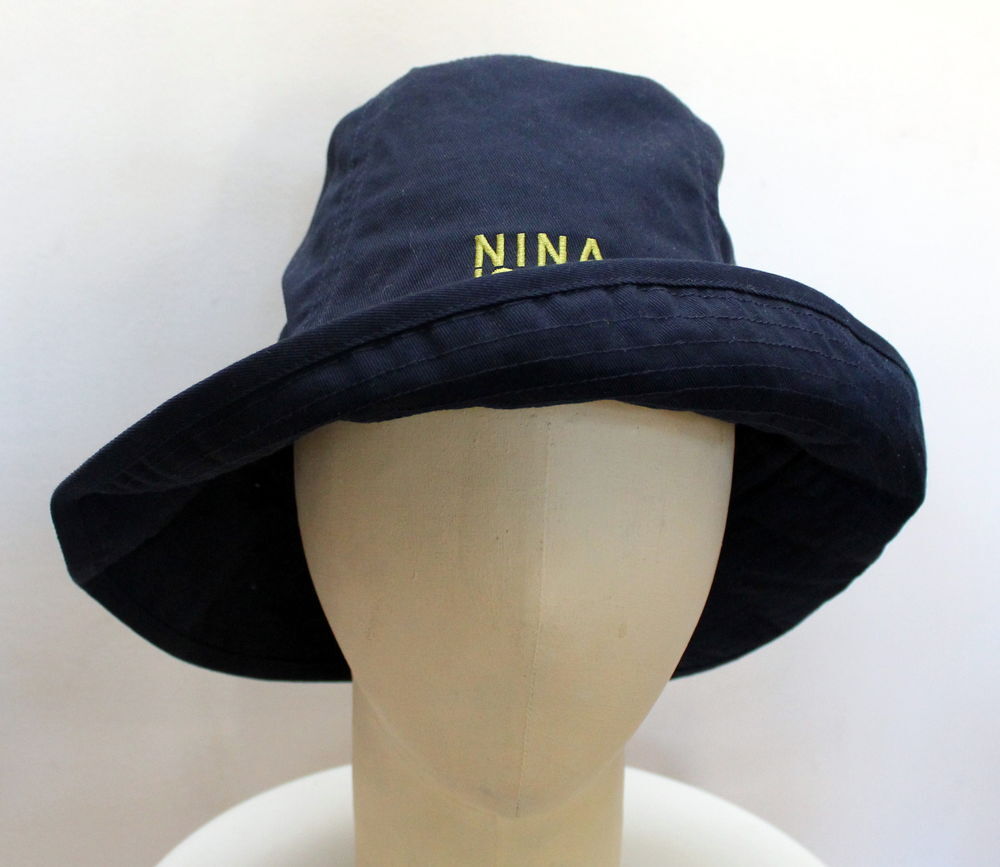 Chapeau marine NINA RICCI Vêtements