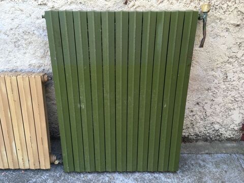 2 Radiateurs en Fonte Trs Bon Etat 100 Aix-en-Provence (13)