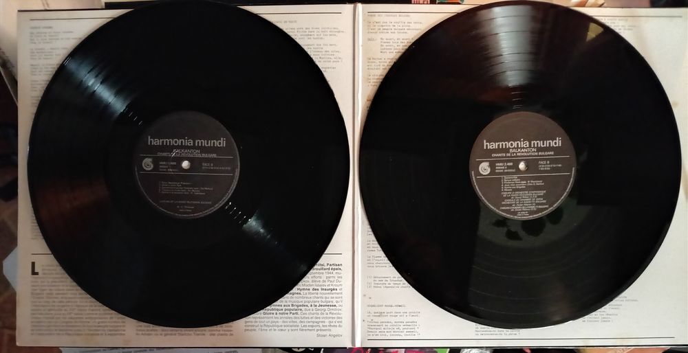 CHANTS DE LA REVOLUTION BULGARE / 2 X DISQUES VYNIL 33 TOURS CD et vinyles