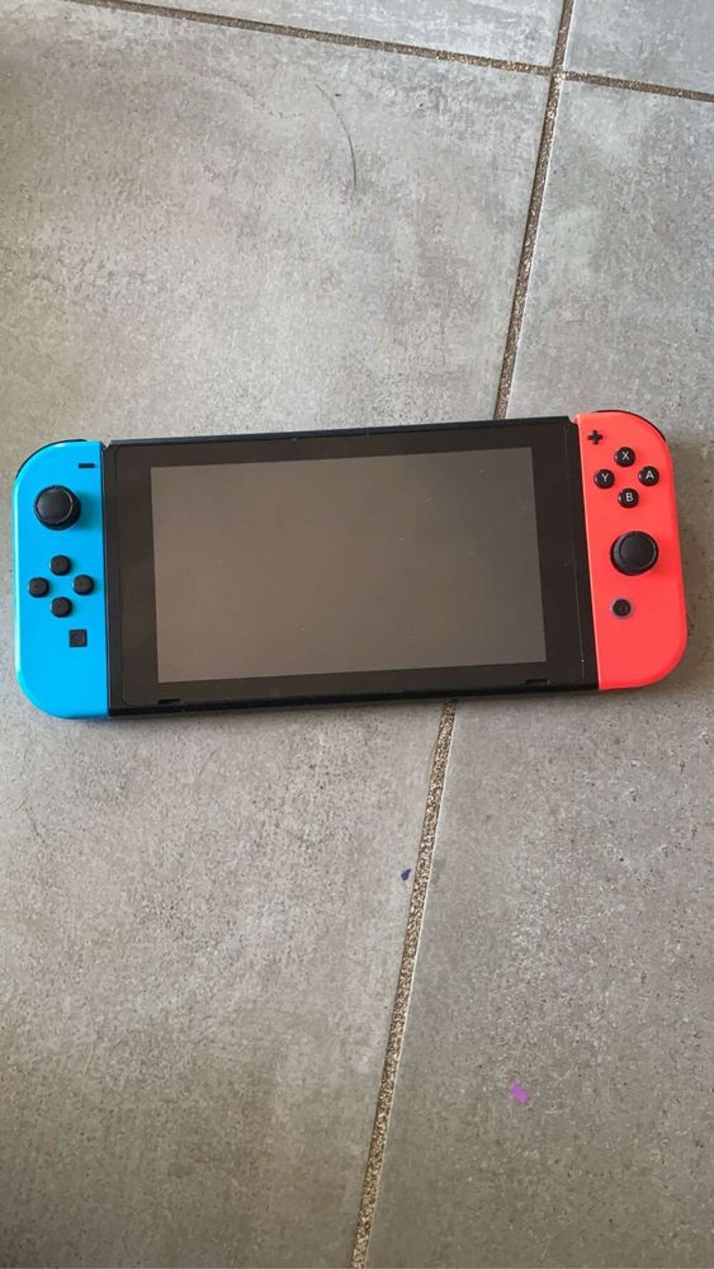 &agrave; vendre Nintendo Switch Consoles et jeux vidéos