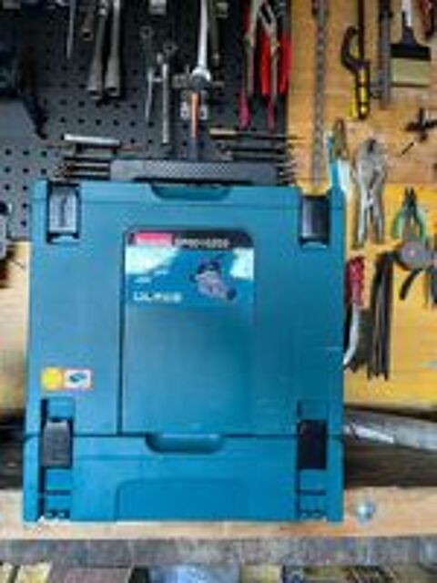   scie plongeante makita neuve de janvier2026 avec chargeur 2  