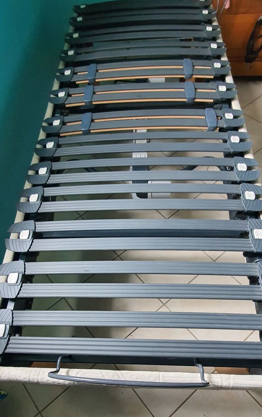 1 Sommier T.P.R Electrique avec matelas Meubles