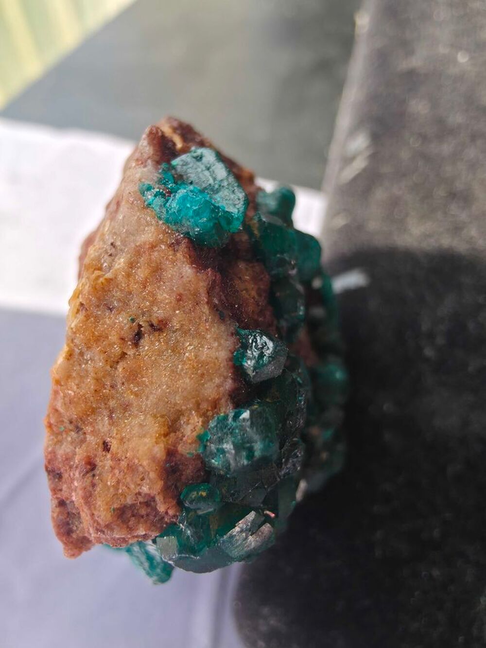 Superbe Dioptase Cristallis&eacute;e sur Roche M&egrave;re-Katanga RDC 61g 