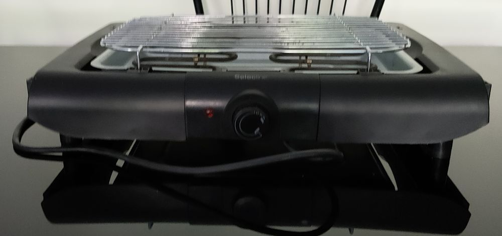 barbecue &eacute;lectrique tr&egrave;s peu utilis&eacute; Electroménager