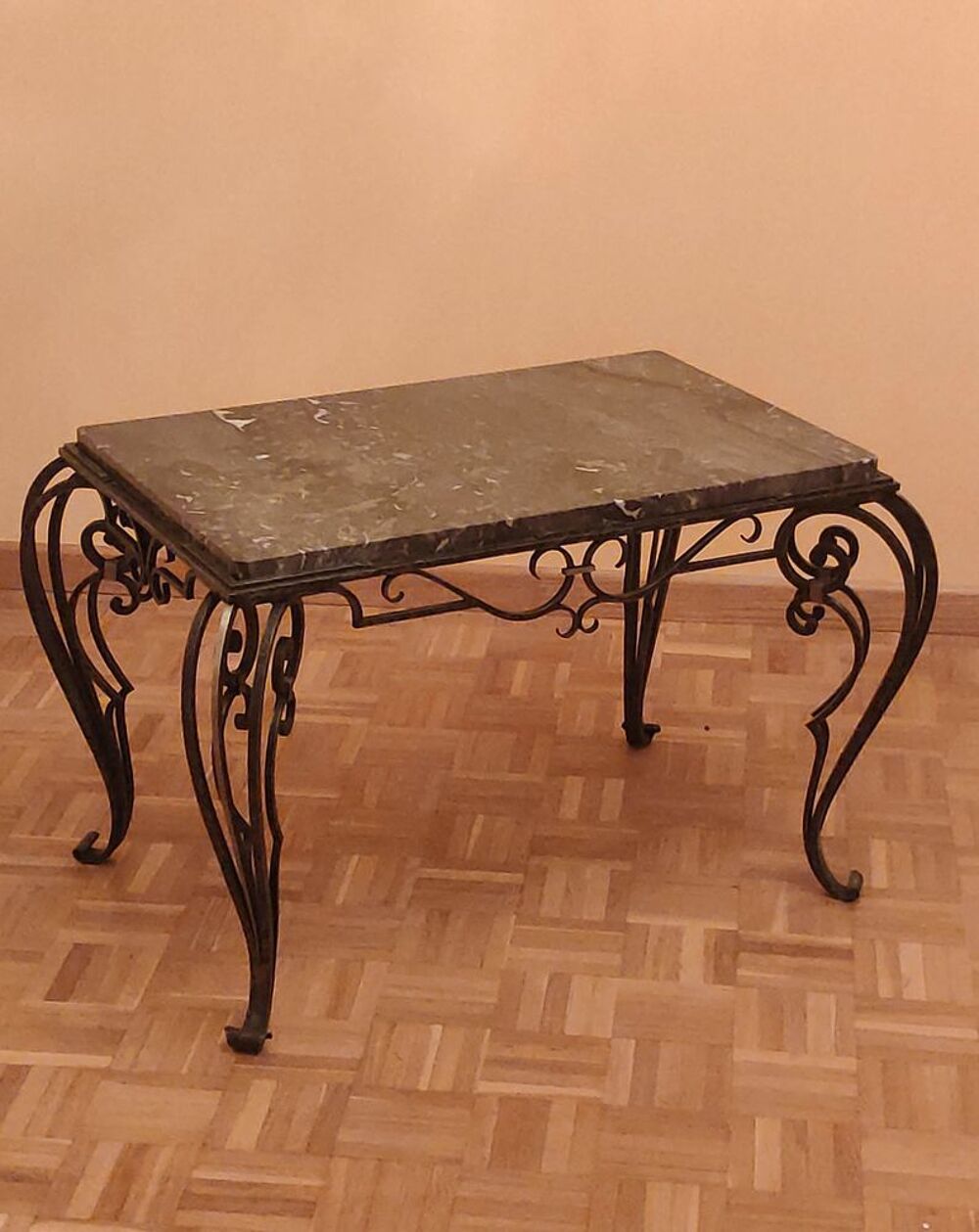 Table basse fer forg&eacute; et marbre parfait &eacute;tat Meubles