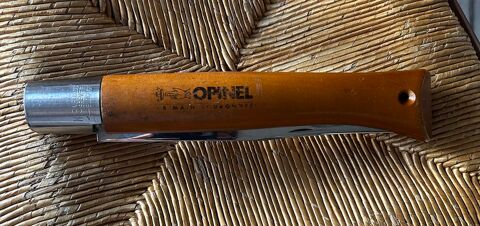 Couteau opinel Roquebrune-Cap-Martin (06)