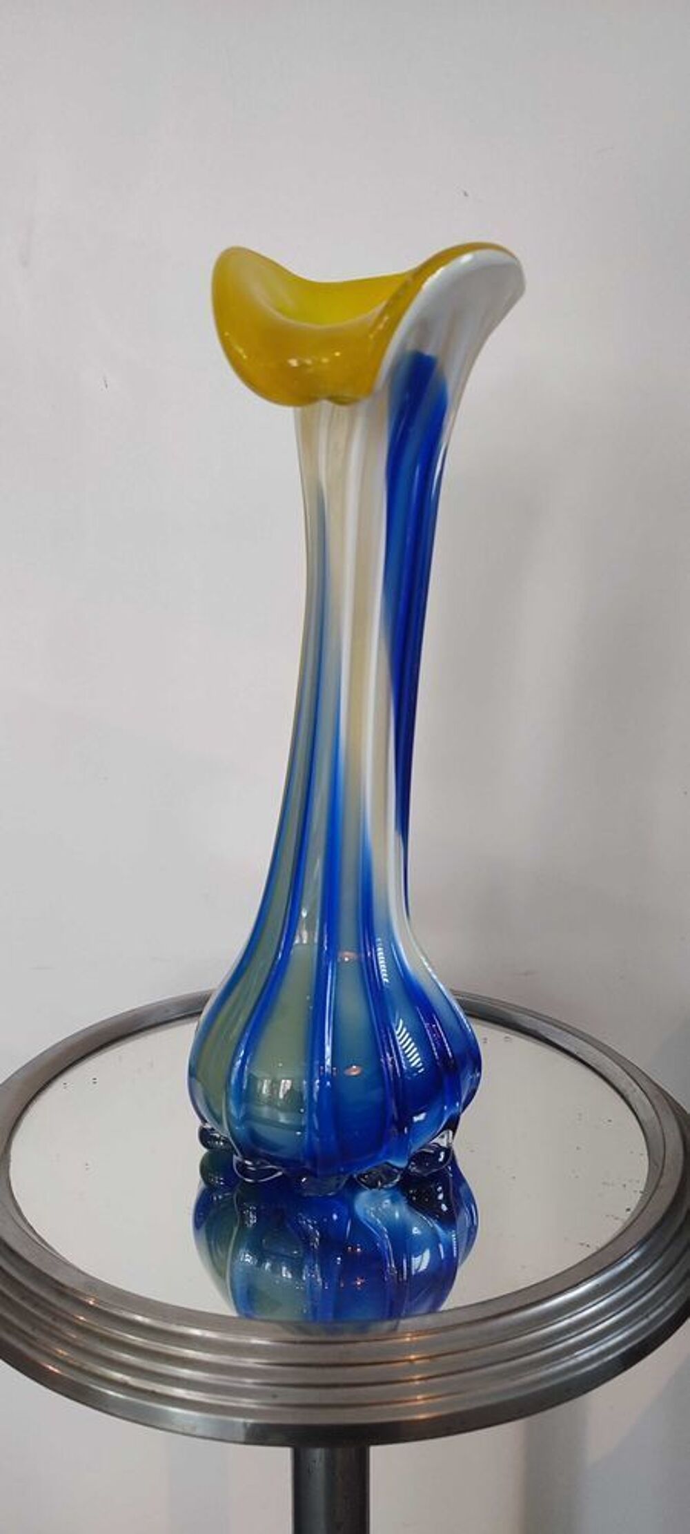 Vase en verre souffl&eacute; Murano Calla Lily ann&eacute;es 60-70 