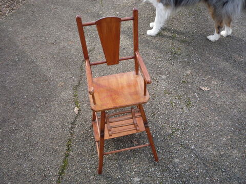 Chaise haute en bois poupon/poupe/jouet 28 Castres (81)
