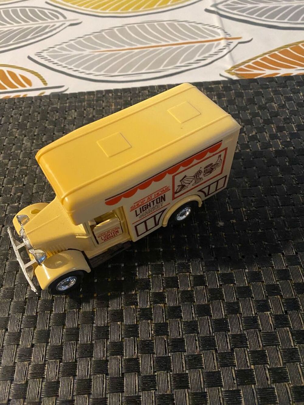 lot de 4 camions vintage enfants Jeux / jouets