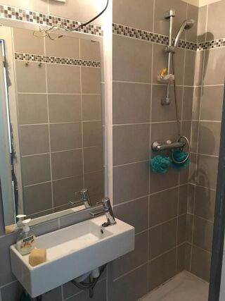  Appartement à louer 2 pièces 42 m² Villeurbanne