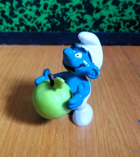 Le Schtroumpf et sa pomme verte - Schleich - Peyo - Allemagn 8 Argenteuil (95)