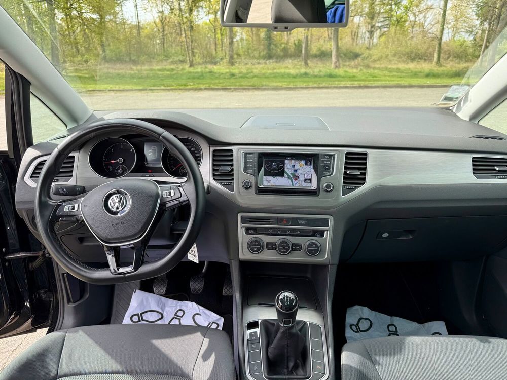 Golf Sportsvan 1.6 TDI 110 FAP BlueMotion Technology Trendline Business 2014 occasion 65800 Aureilhan