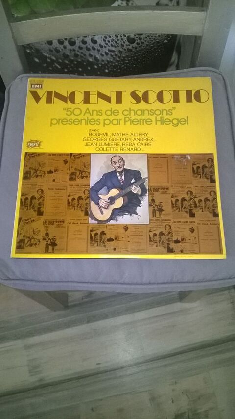 Vinyle Vincent SCOTTO
50 ANS DE CHANSONS Pierre HIEGEL
197 9 Talange (57)