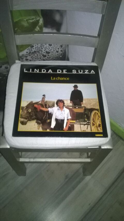 Vinyle Linda De Suza
La Chance
1984
Excellent etat
Un Jo 9 Talange (57)
