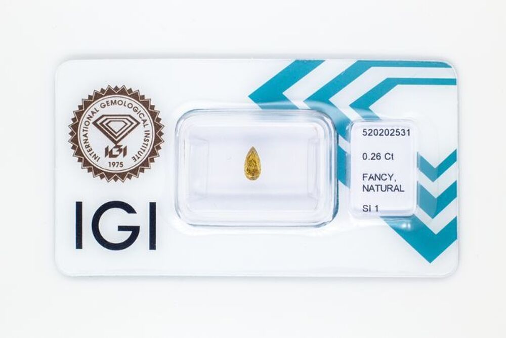 Diamant 0.26 Ct, SI1, Natural fancy intense brownish yellow Bijoux et montres