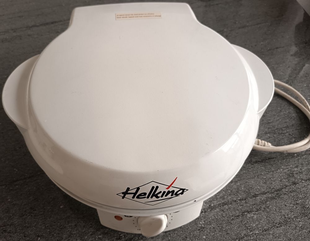 four a pizza electrique ''helkina'.. Electrom�nager