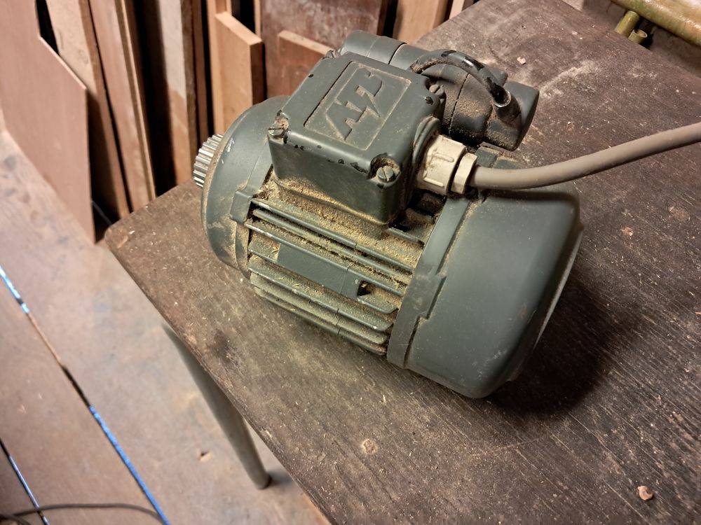 moteur elec mono 220v Bricolage