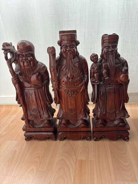 3 Bonnes Hommes en bois de rose vernis. Trignac (44)