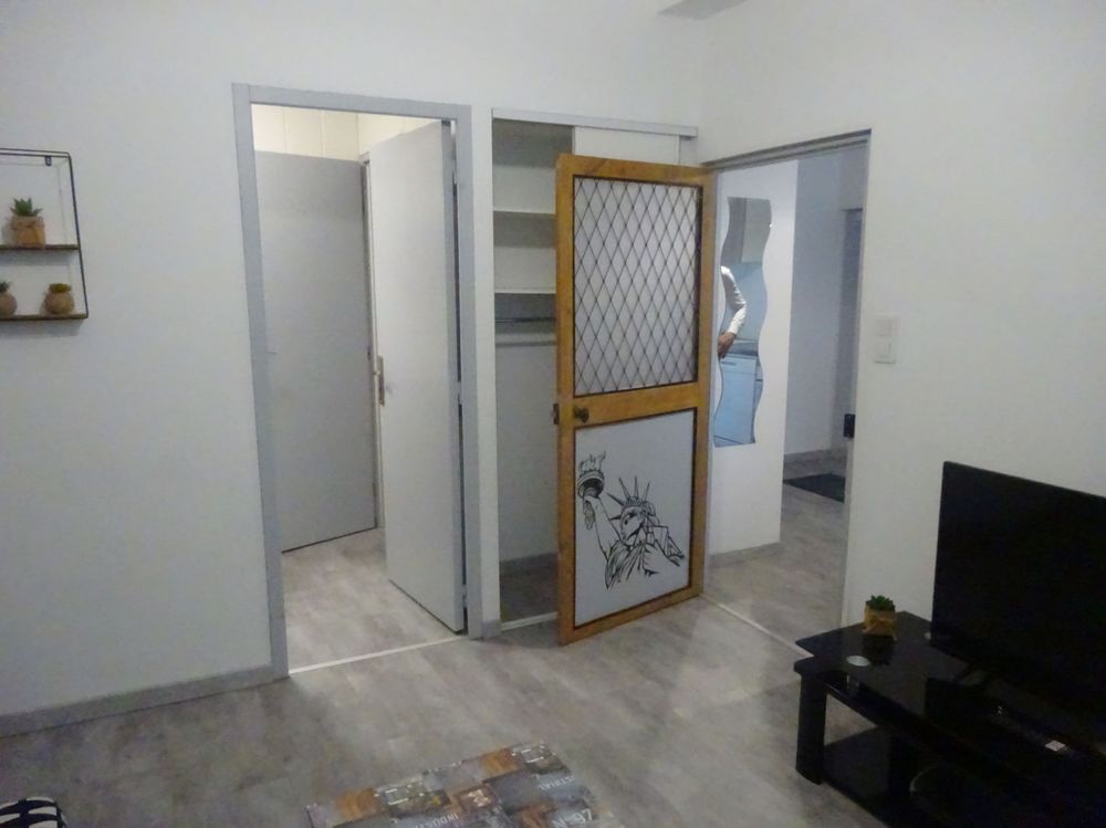 Location Appartement AGREABLE T2 MEUBLE ET COUR PRIVEE Alès