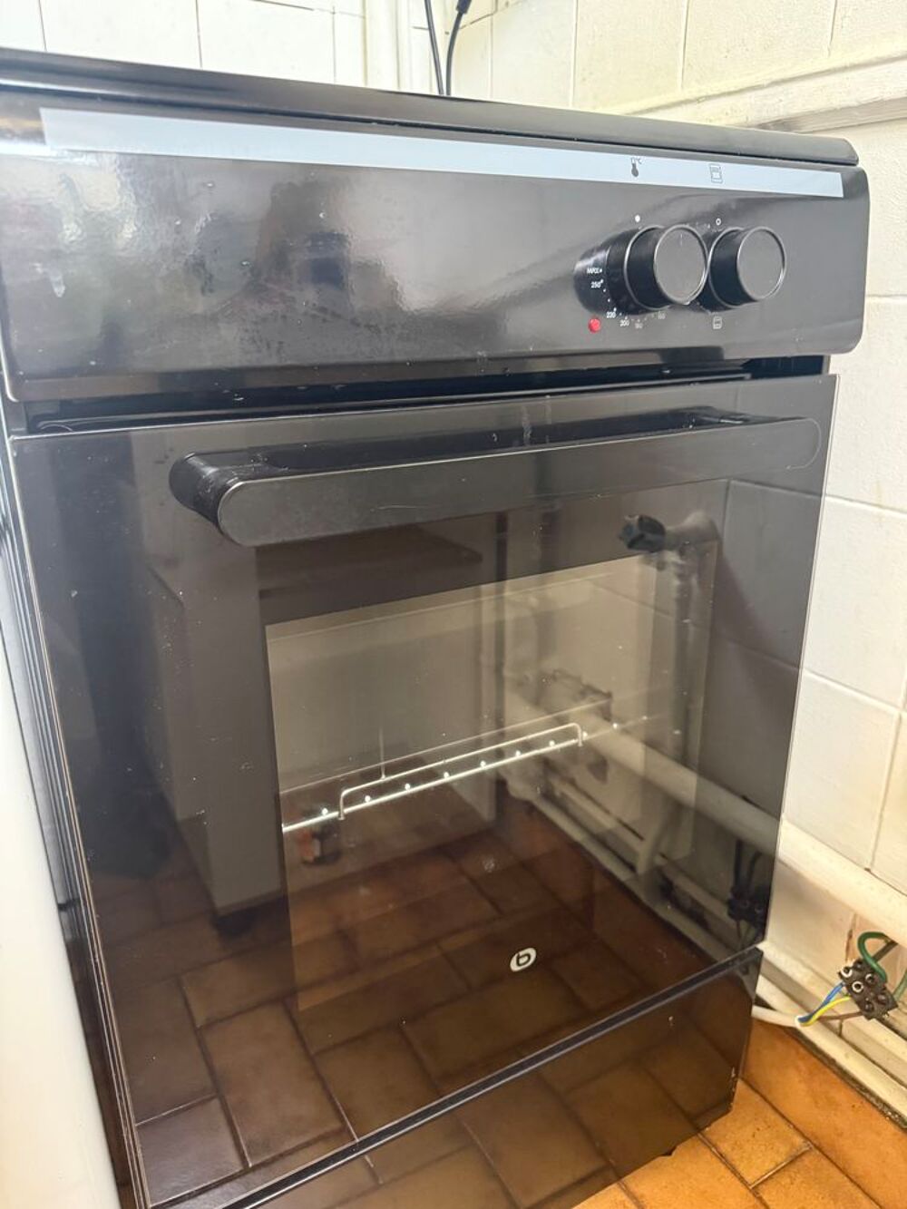 LOT ID&Eacute;AL POUR BIEN S'INSTALLER DANS UN NOUVEL APPARTEMENT Meubles
