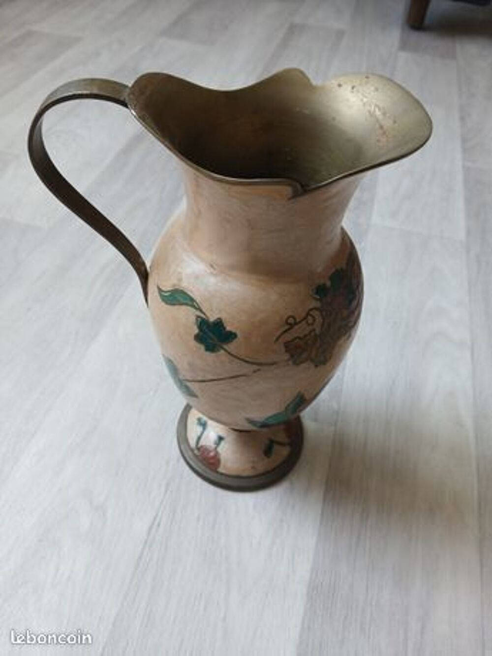 Pichet en laiton &eacute;maill&eacute; Décoration