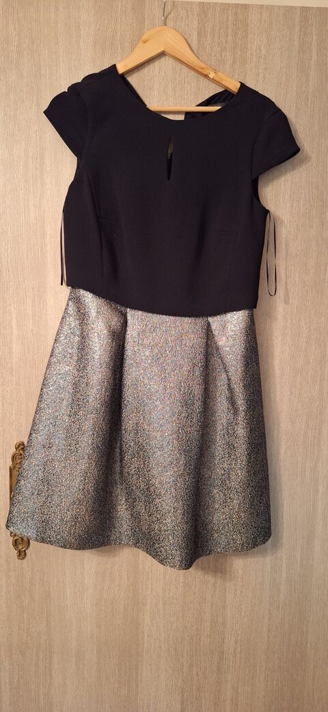 Robe coctail dore et noire 45 Grand-Charmont (25)