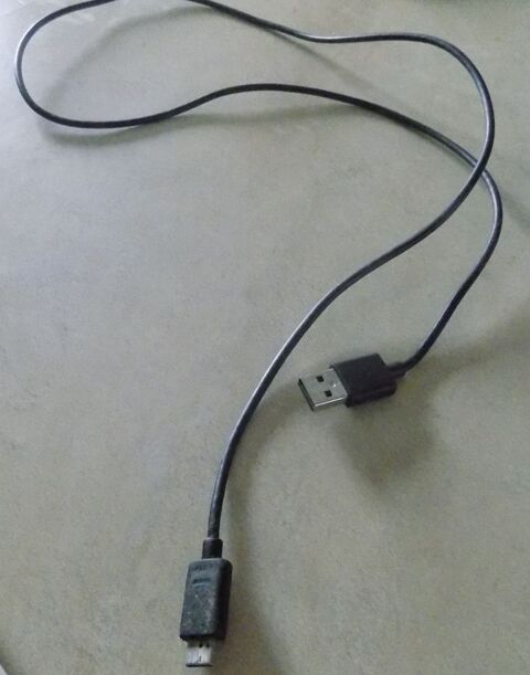 C�bles USB A-B 1 La Motte-d'Aveillans (38)