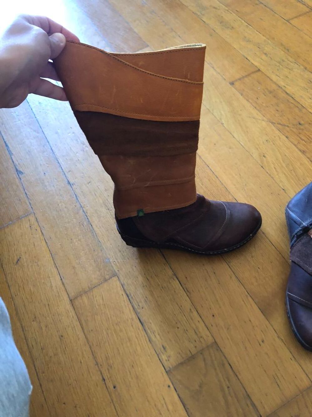 Bottes en cuir El naturalista jamais port&eacute;es Chaussures