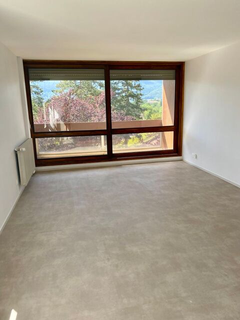   T3 LUMINEUX CRAN GEVRIER Appartement - 3 pice(s) - 65 m