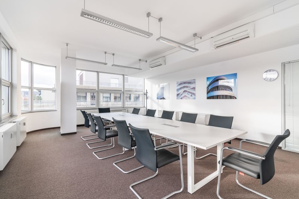   Espace de bureau ouvert pour 10 personnes � Aix-en-Provence, Regus Aix Les Milles  