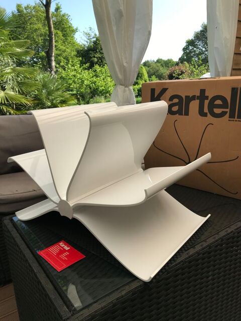 Kartell Porte revues Blanc Design Front  150 Guenrouet (44)