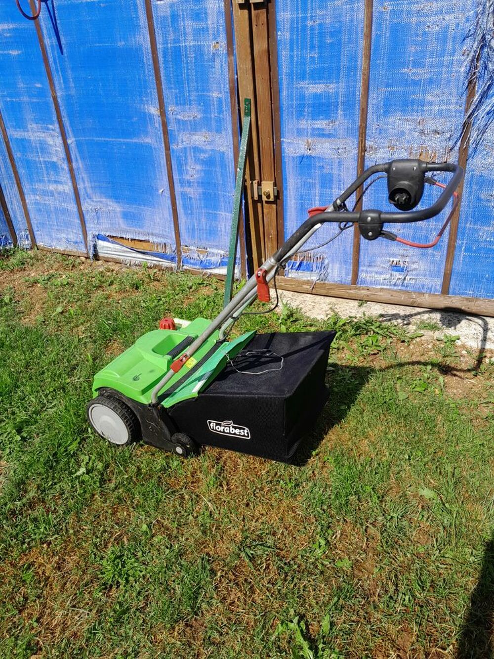 SCARIFICATEUR DE PELOUSE Jardin