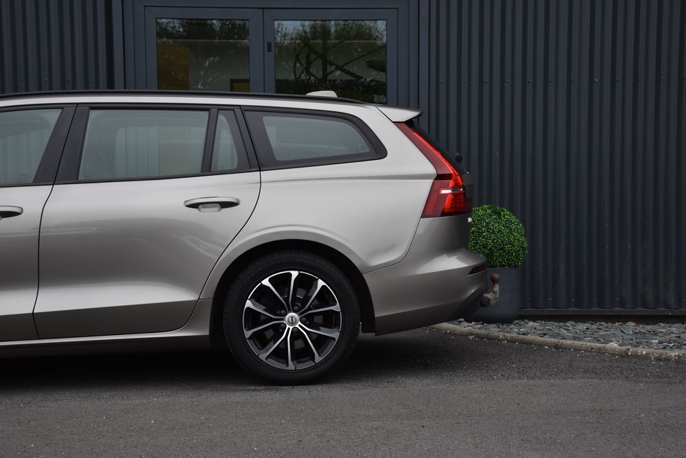 V60 D3 AdBlue 150 ch Geartronic 8 Momentum 2019 occasion 56300 Pontivy