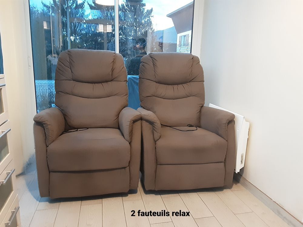 2 fauteuils &eacute;lectriques, 2 moteurs Meubles