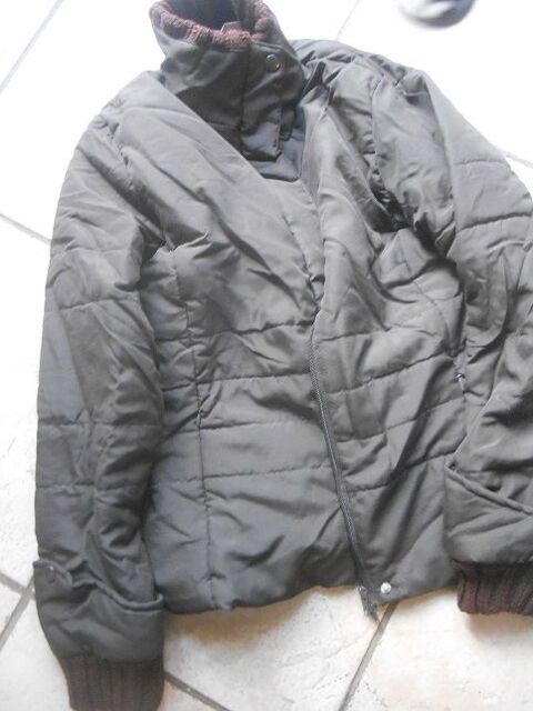 doudoune noire 7 Saint-Denis-en-Val (45)