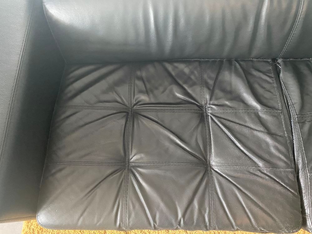 Canap&eacute; en cuir noir de fabrication italienne Meubles