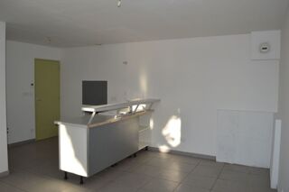  Appartement à louer 5 pièces 70 m²