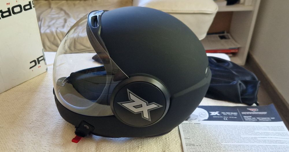 Casque int&eacute;gral Parasport ZX Sports