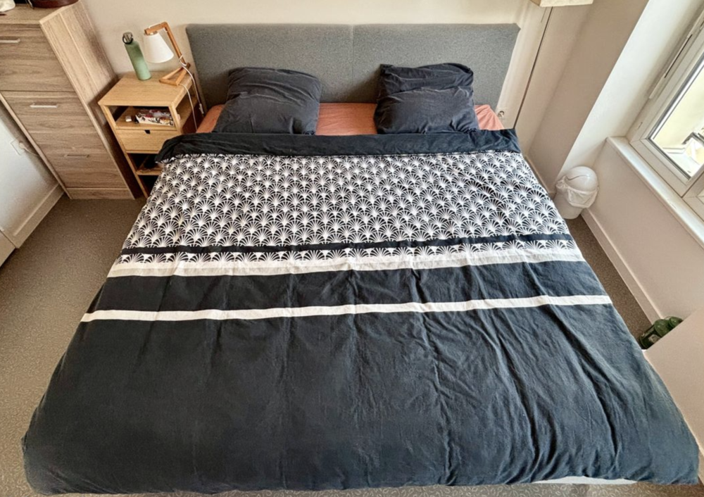 Cadre de lit matelass&eacute; et matelas ferme gris 180x200 Meubles