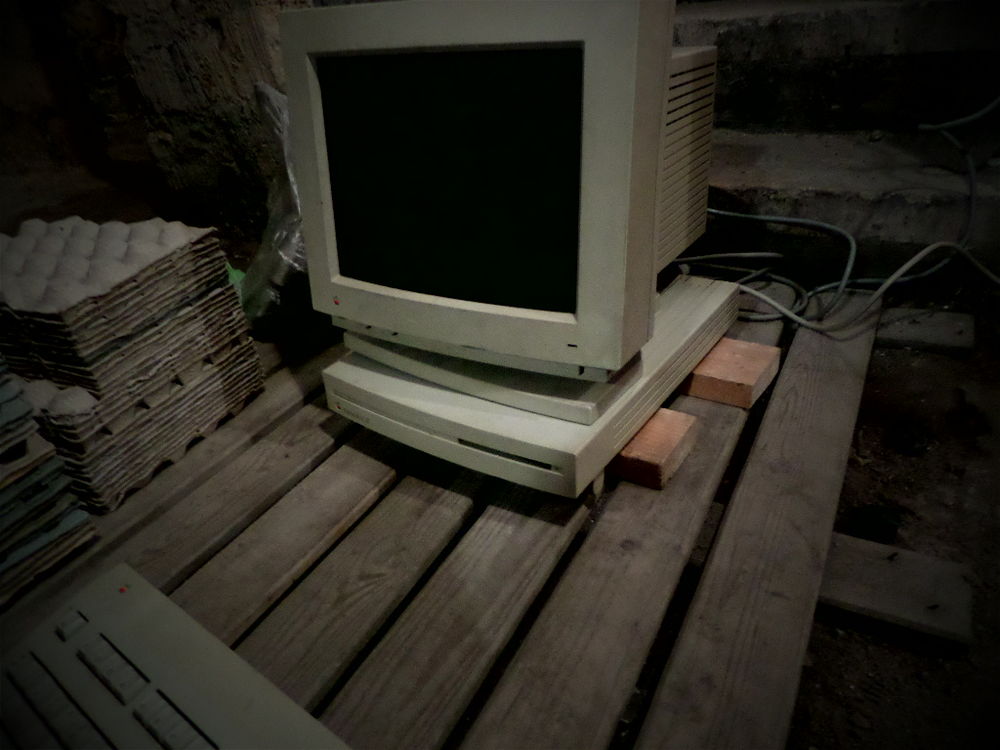 Apple Macintosh LC 111 LC3 model ,1254 Matériel informatique