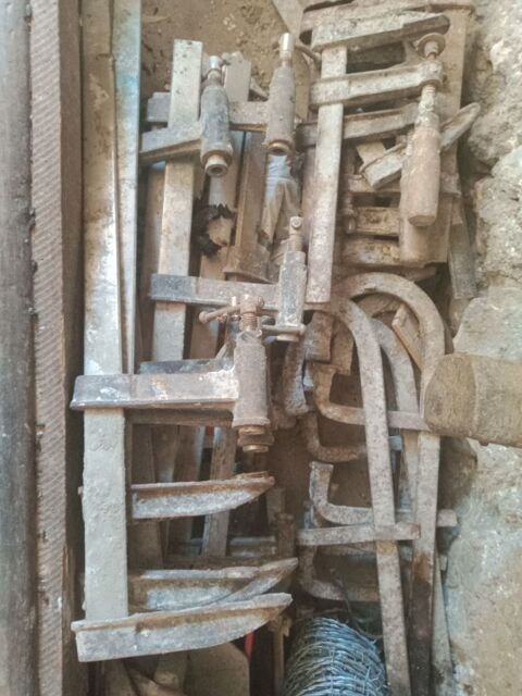 SERRE JOINTS DE maçon ( 25 ) 3 modèles Roquebillière (06)