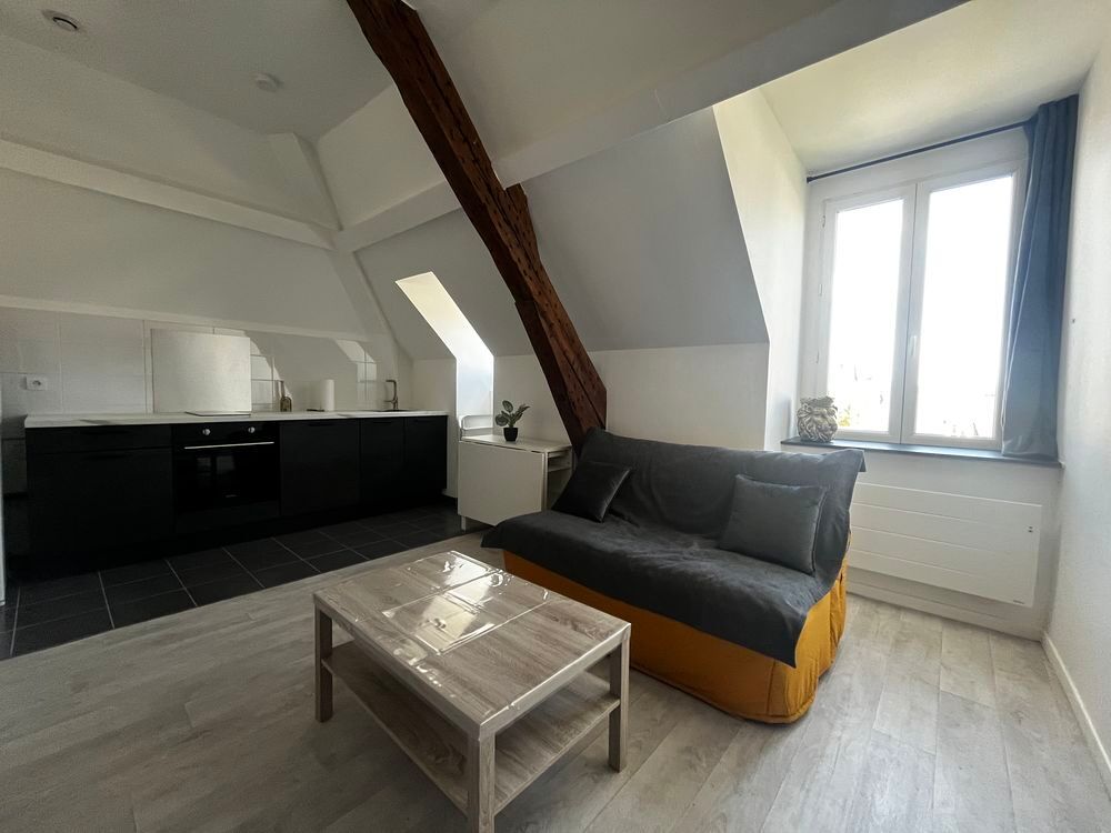 Location Appartement Studio meublé 23m² proche gare Melun