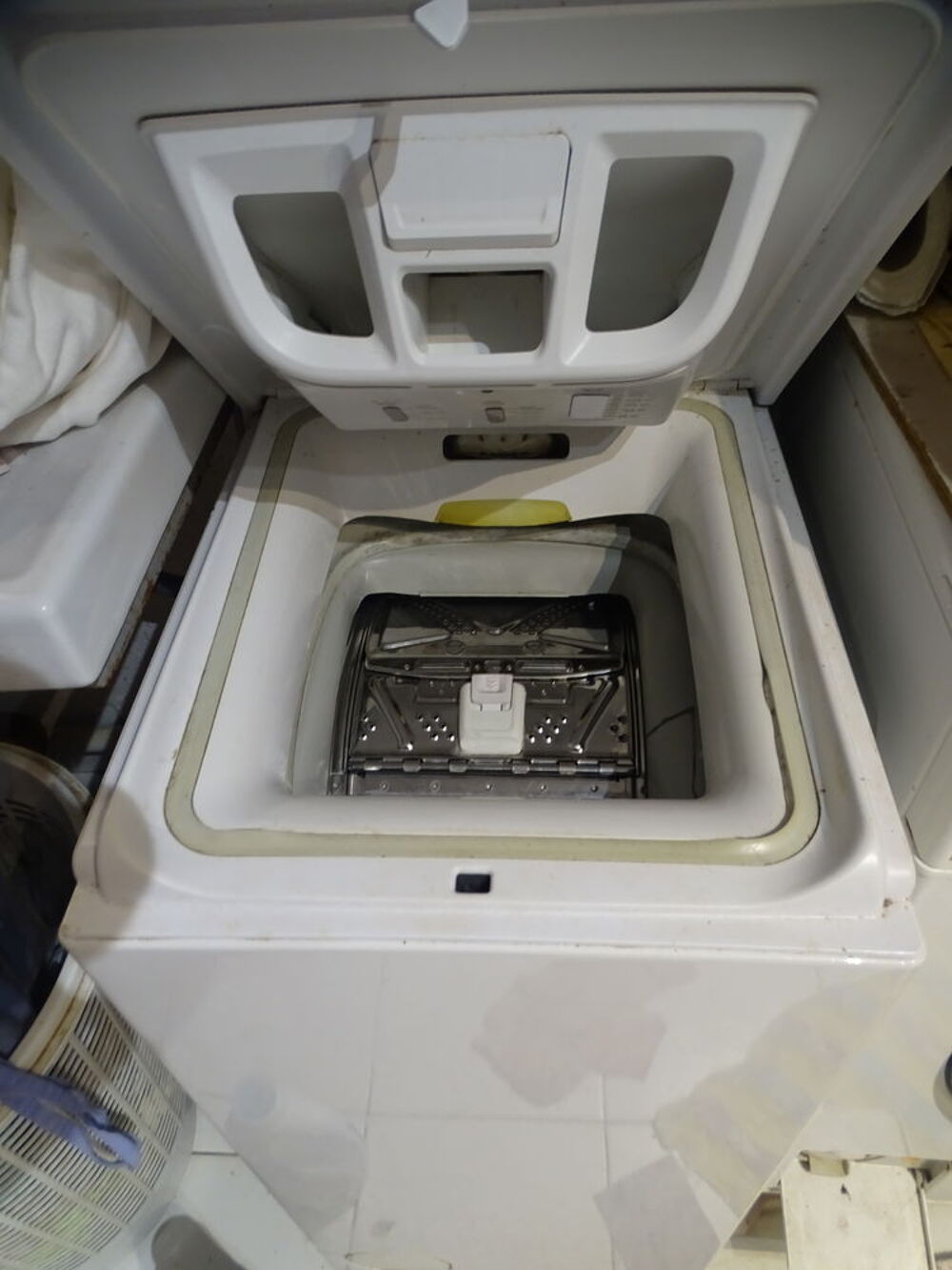 Machine &agrave; laver Linge Electroménager