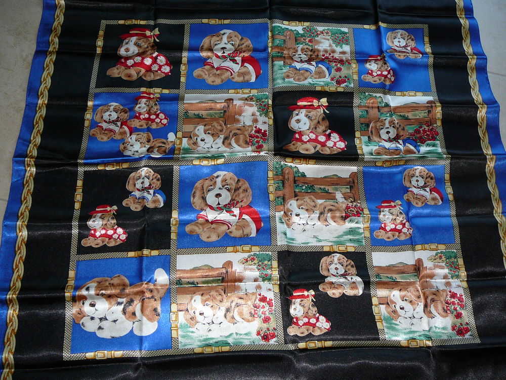 FOULARD CHIOTS - NEUF Vêtements enfants