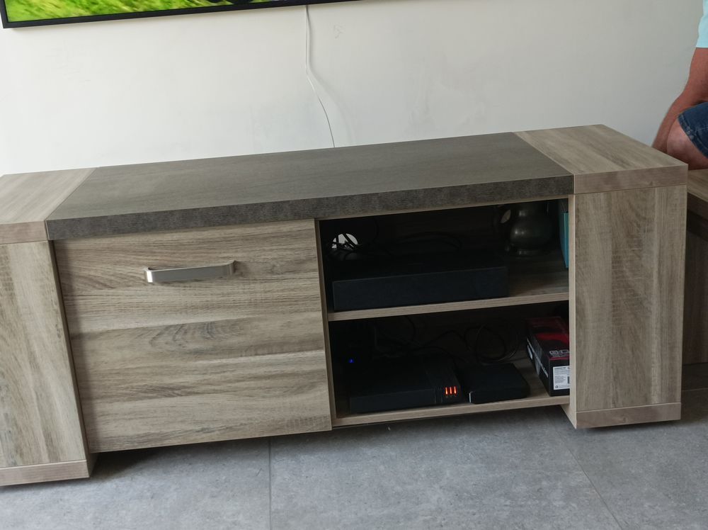 Meuble de t&eacute;l&eacute;vision+table de salon Meubles